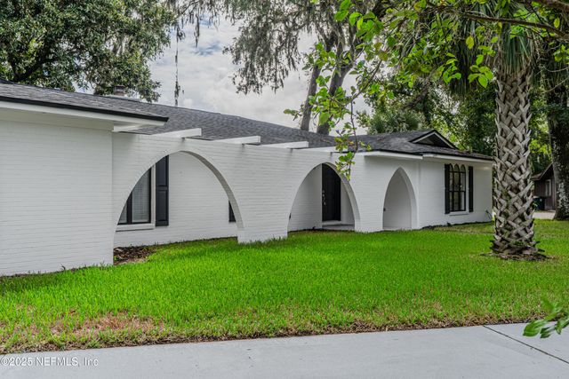 2917 ISSER Court, Jacksonville, FL 32257