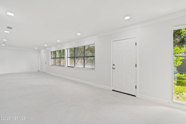 2917 ISSER Court, Jacksonville, FL 32257