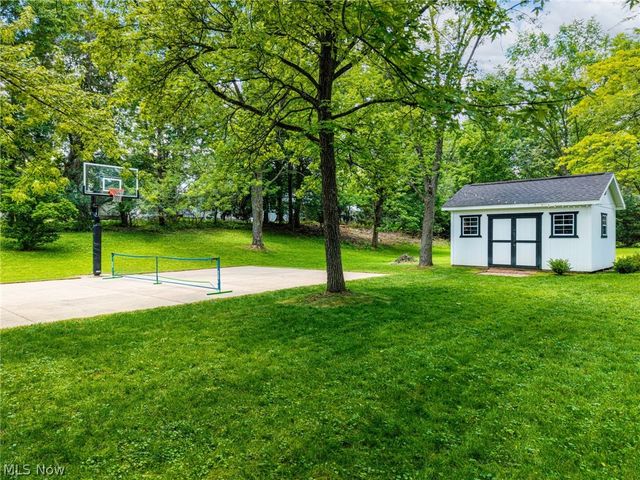 40 Richard Drive, Medina, OH 44256