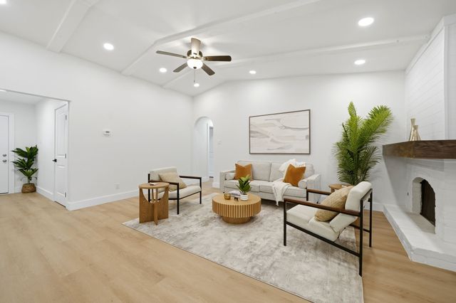 1209 Briarcove Drive, Richardson, TX 75081