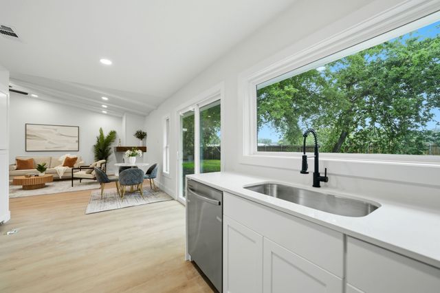 1209 Briarcove Drive, Richardson, TX 75081