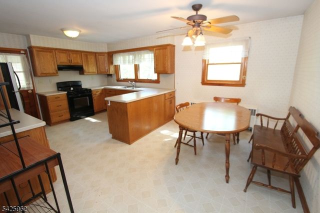 71 Dawn Ave, North Haledon Boro, NJ 07508