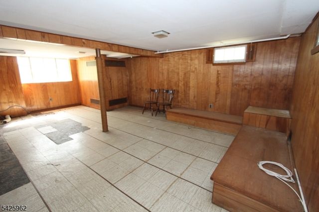 71 Dawn Ave, North Haledon Boro, NJ 07508