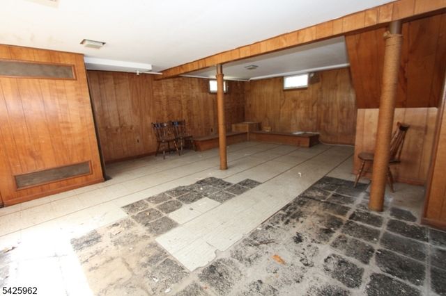 71 Dawn Ave, North Haledon Boro, NJ 07508