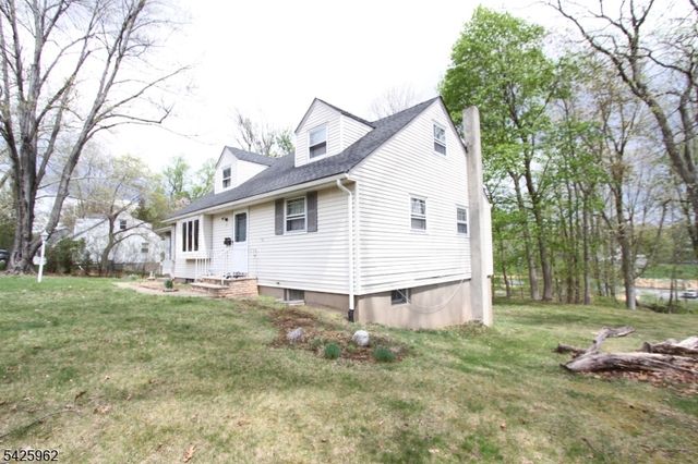 71 Dawn Ave, North Haledon Boro, NJ 07508