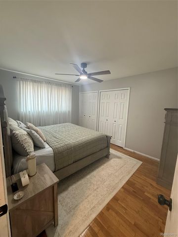 29021 Van Laan Drive, Warren, MI 48092