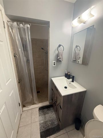 29021 Van Laan Drive, Warren, MI 48092