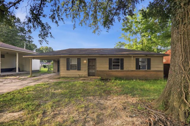 727 WESTERN PARK DR, Memphis, TN 38109