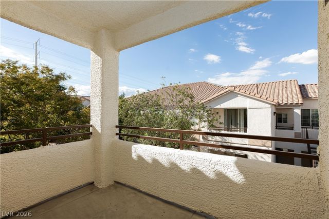 1830 North Buffalo Drive 2115, Las Vegas, NV 89128