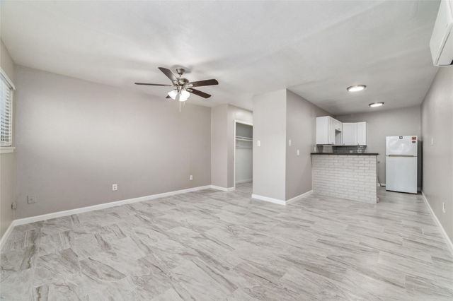 1424 Marshall Street 9, Houston, TX 77006