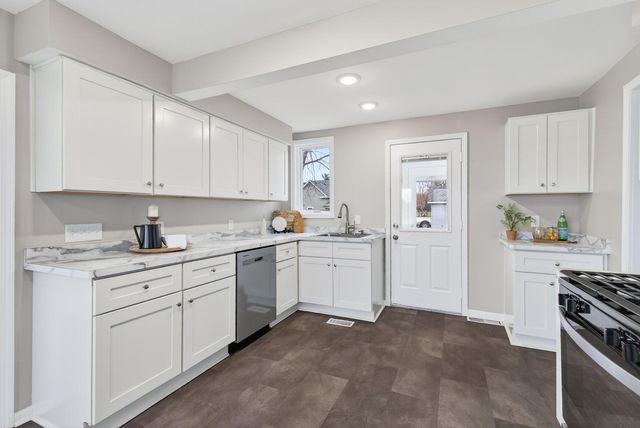 2820 6th Avenue, Anoka, MN 55303