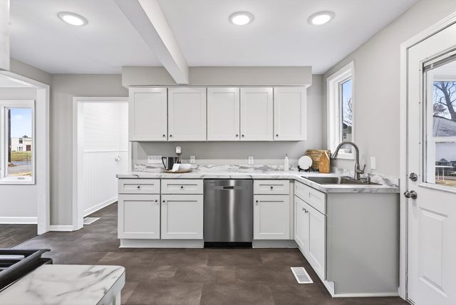 2820 6th Avenue, Anoka, MN 55303