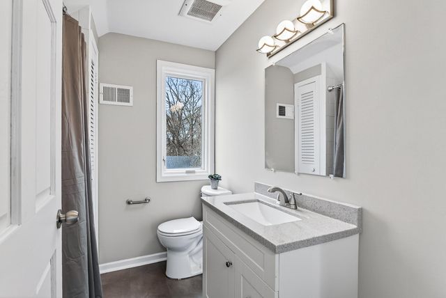 2820 6th Avenue, Anoka, MN 55303