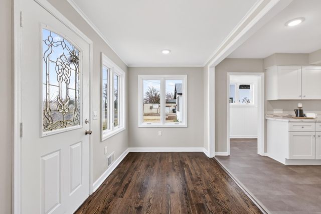 2820 6th Avenue, Anoka, MN 55303