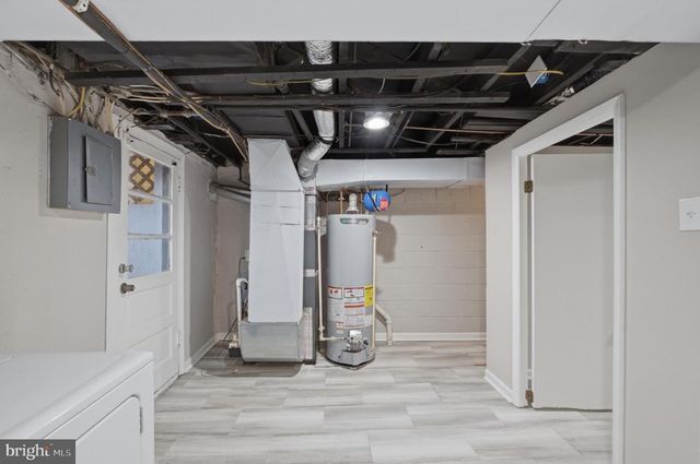 3827 GLENARM AVE, Baltimore, MD 21206