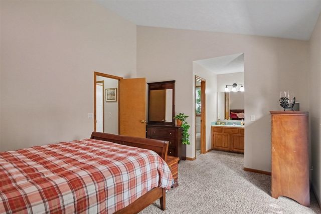 6036 Arroyo Vista Drive, Rockford, MI 49341