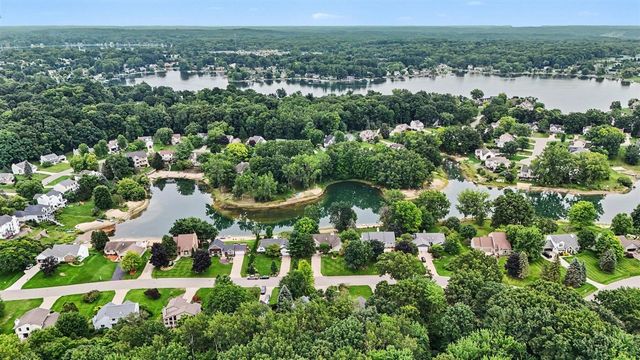 6036 Arroyo Vista Drive, Rockford, MI 49341