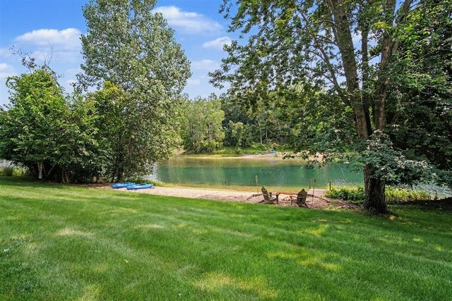 6036 Arroyo Vista Drive, Rockford, MI 49341