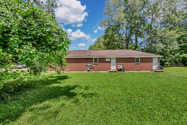88 W Fork Dr, Clarksville, TN 37042