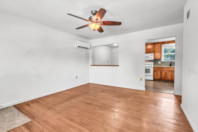 88 W Fork Dr, Clarksville, TN 37042