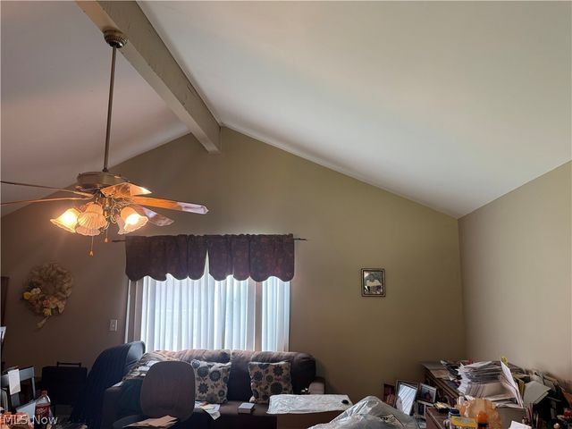 25853 Euclid Chagrin Pky, Richmond Heights, OH 44143