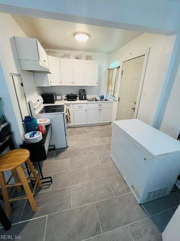 3606 Turnpike RD, Portsmouth, VA 23707