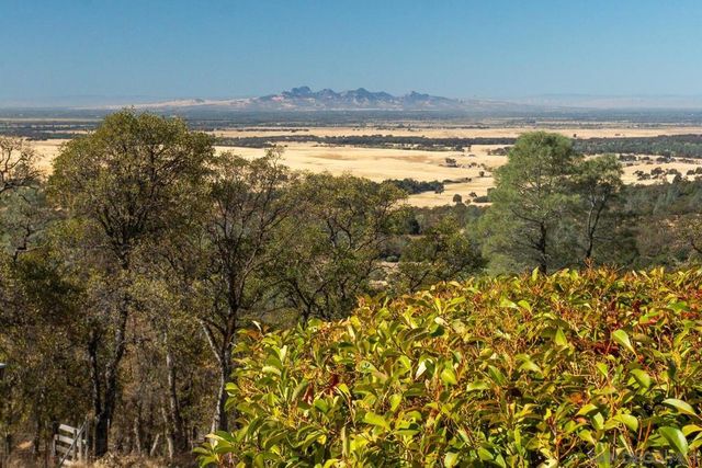 135 Sunny Hills Rd, Bangor, CA 95914