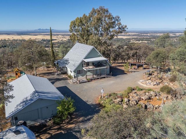 135 Sunny Hills Rd, Bangor, CA 95914