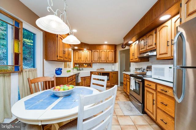 199 DEER HILL RD, Reading, PA 19607