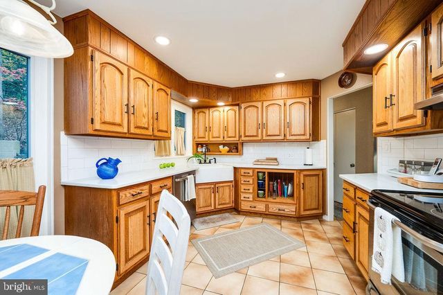 199 DEER HILL RD, Reading, PA 19607