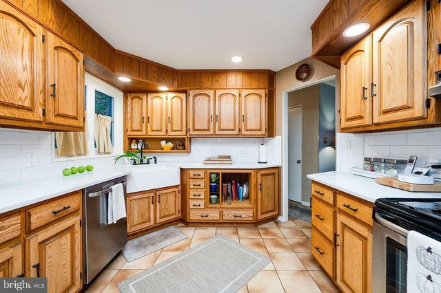 199 DEER HILL RD, Reading, PA 19607