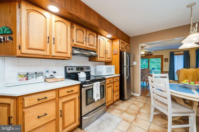 199 DEER HILL RD, Reading, PA 19607