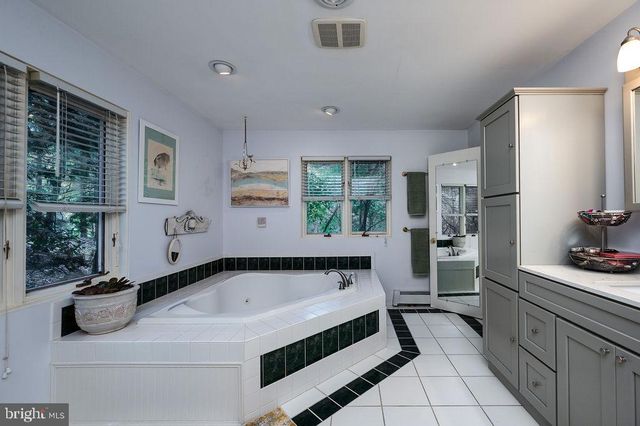 199 DEER HILL RD, Reading, PA 19607