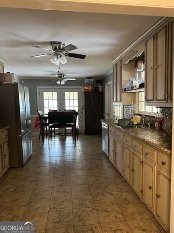 1804 Green Valley Lane, Albany, GA 31707