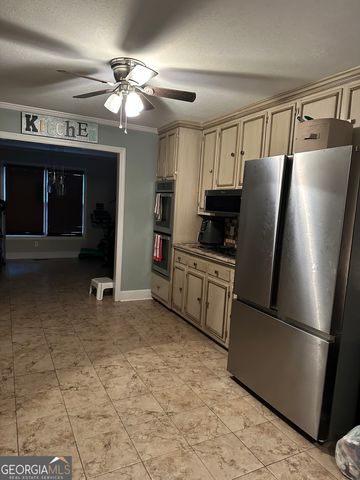 1804 Green Valley Lane, Albany, GA 31707