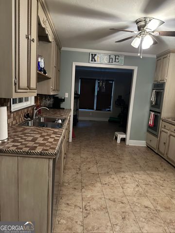 1804 Green Valley Lane, Albany, GA 31707