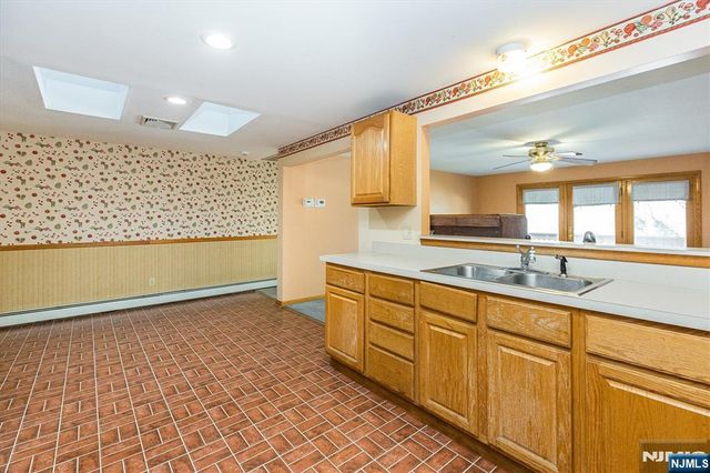 261 Terhune Avenue, Passaic, NJ 07055