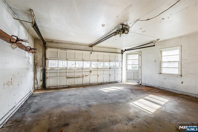 261 Terhune Avenue, Passaic, NJ 07055