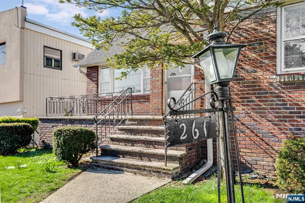 261 Terhune Avenue, Passaic, NJ 07055