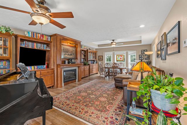 529 S Prewitt Street, Nevada, MO 64772
