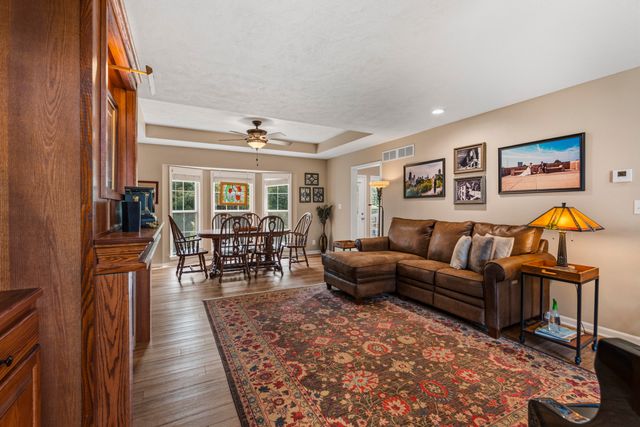 529 S Prewitt Street, Nevada, MO 64772