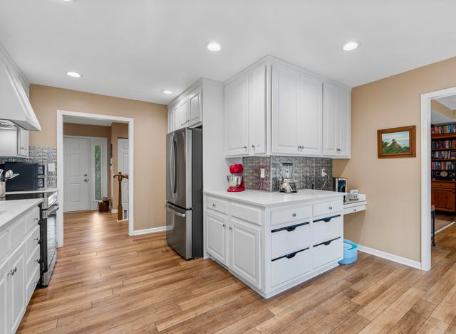 529 S Prewitt Street, Nevada, MO 64772