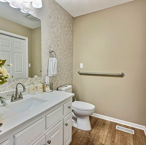 529 S Prewitt Street, Nevada, MO 64772