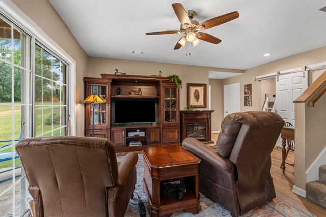 529 S Prewitt Street, Nevada, MO 64772