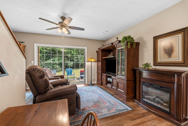 529 S Prewitt Street, Nevada, MO 64772