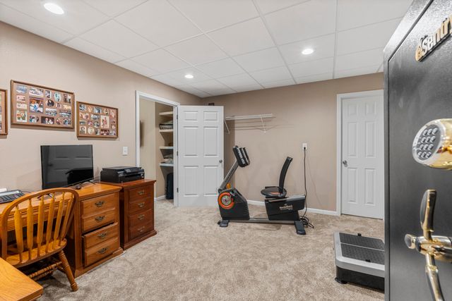 529 S Prewitt Street, Nevada, MO 64772