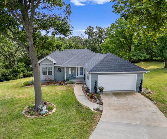529 S Prewitt Street, Nevada, MO 64772
