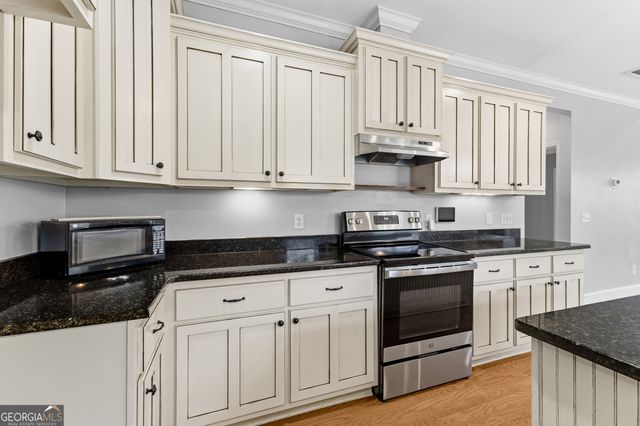 75 Jacobs Circle, Richmond Hill, GA 31324