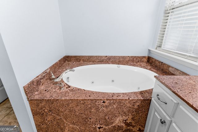 75 Jacobs Circle, Richmond Hill, GA 31324