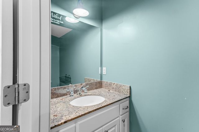 75 Jacobs Circle, Richmond Hill, GA 31324